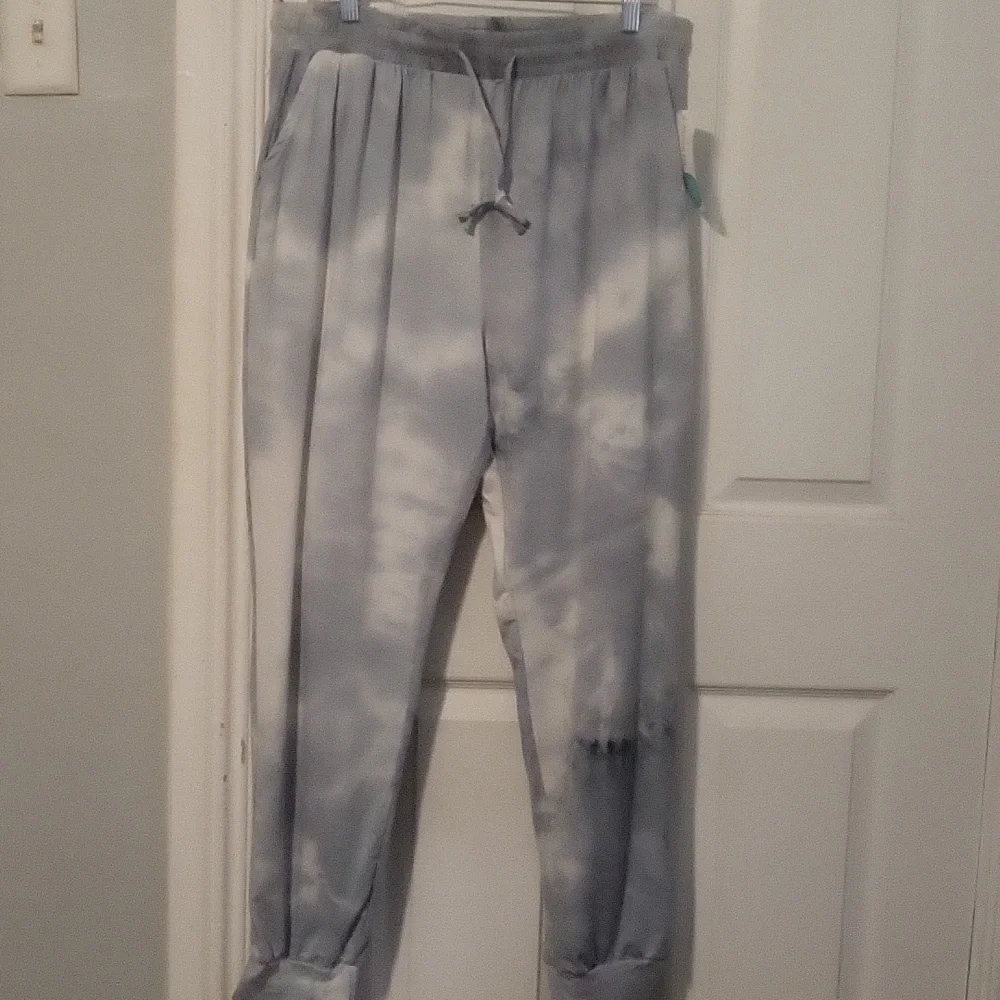 NWT One5One Ruthie Tie Dye Joggers